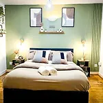 Eden Escape Cozy Dalston Studio